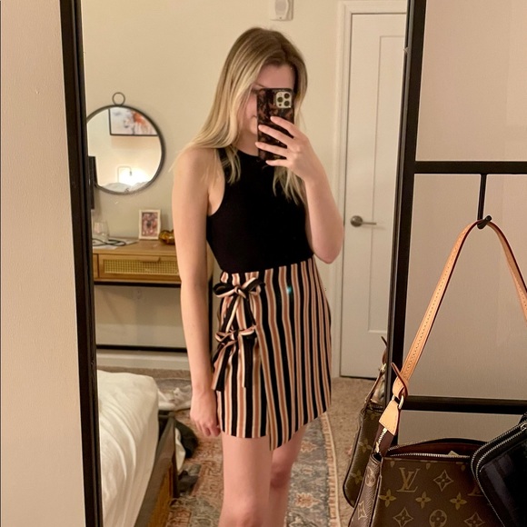 Express Dresses & Skirts - Tie wrap skirt